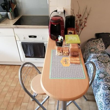 Appartement Type F2 Proche Paris 25 Km Andilly  Bagian luar foto
