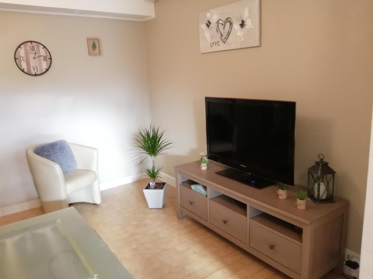 Appartement Type F2 Proche Paris 25 Km Andilly  Bagian luar foto